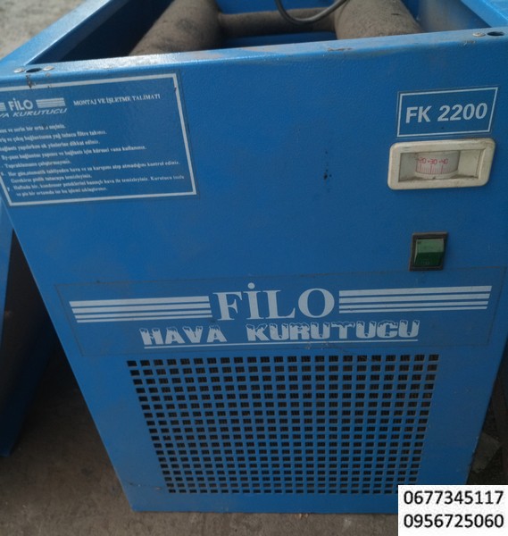 Осушитель воздуха Hava Kurutucu filo FK 2200, Рефрижераторные осушители Hava Kurutucu filo FK 2200  выгодно отличаются от конкурентных продуктов надежностью работы благодаря использованию стандартных систем защиты холодильного контура по давлению и температурам, простым способом регулирования хладопроизводительности реализованным системой байпасирования на всасывание от 0 до 100%, а также уникальной запатентованной конструкцией испарителя с регенеративным теплообменником, позволяет дополнительно экономить на затратах электроэнергии.